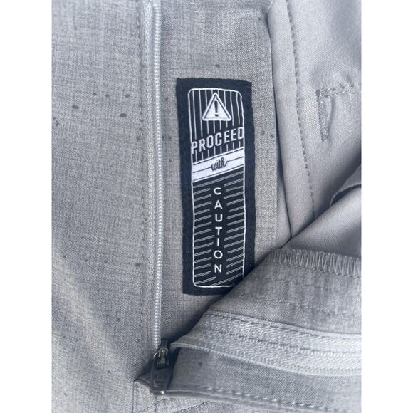 Travis Mathew Shorts Mens 34 Gray Flat Front Stretch - Picture 4 of 6